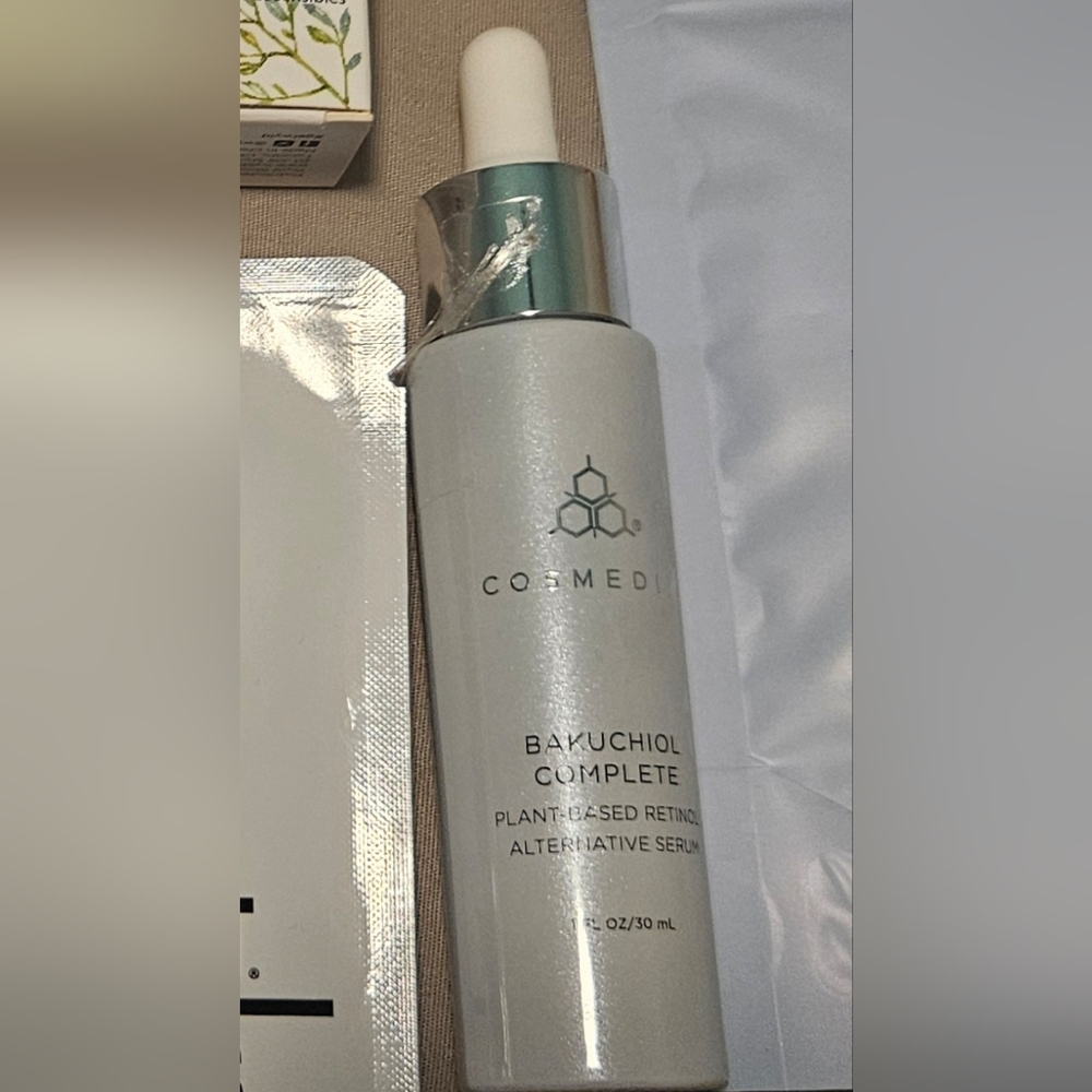 Cosmedix Bakuchiol complete serum